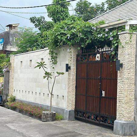 Villa Casa Shanti Deluxe 러비나 외부 사진