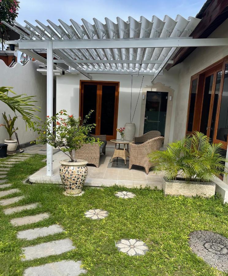 Villa Casa Shanti Deluxe 러비나 외부 사진