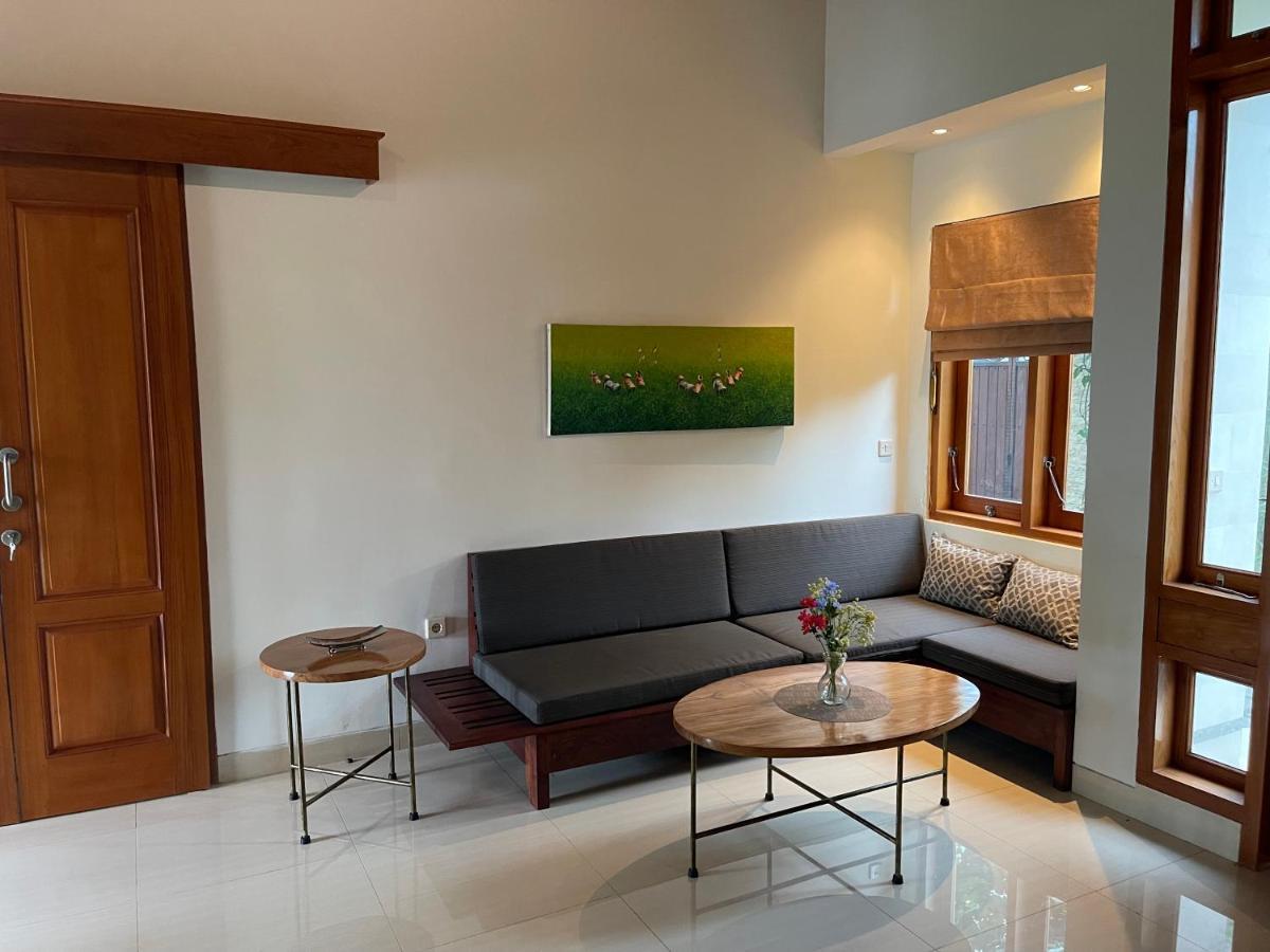 Villa Casa Shanti Deluxe 러비나 외부 사진