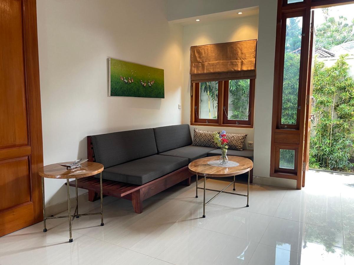 Villa Casa Shanti Deluxe 러비나 외부 사진